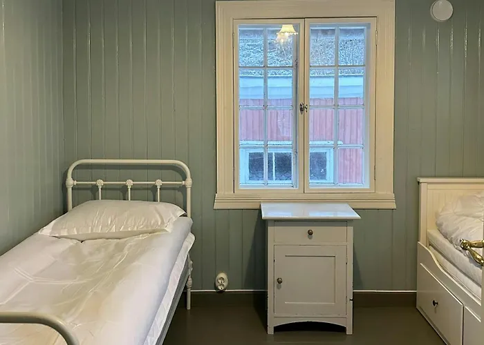 Charming From 1919 Near Holiday home *